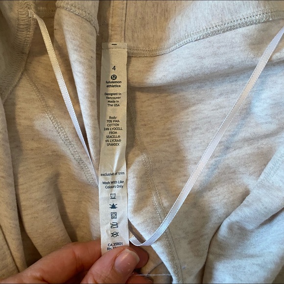 EUC lululemon iconic wrap size 4 - Picture 7 of 8